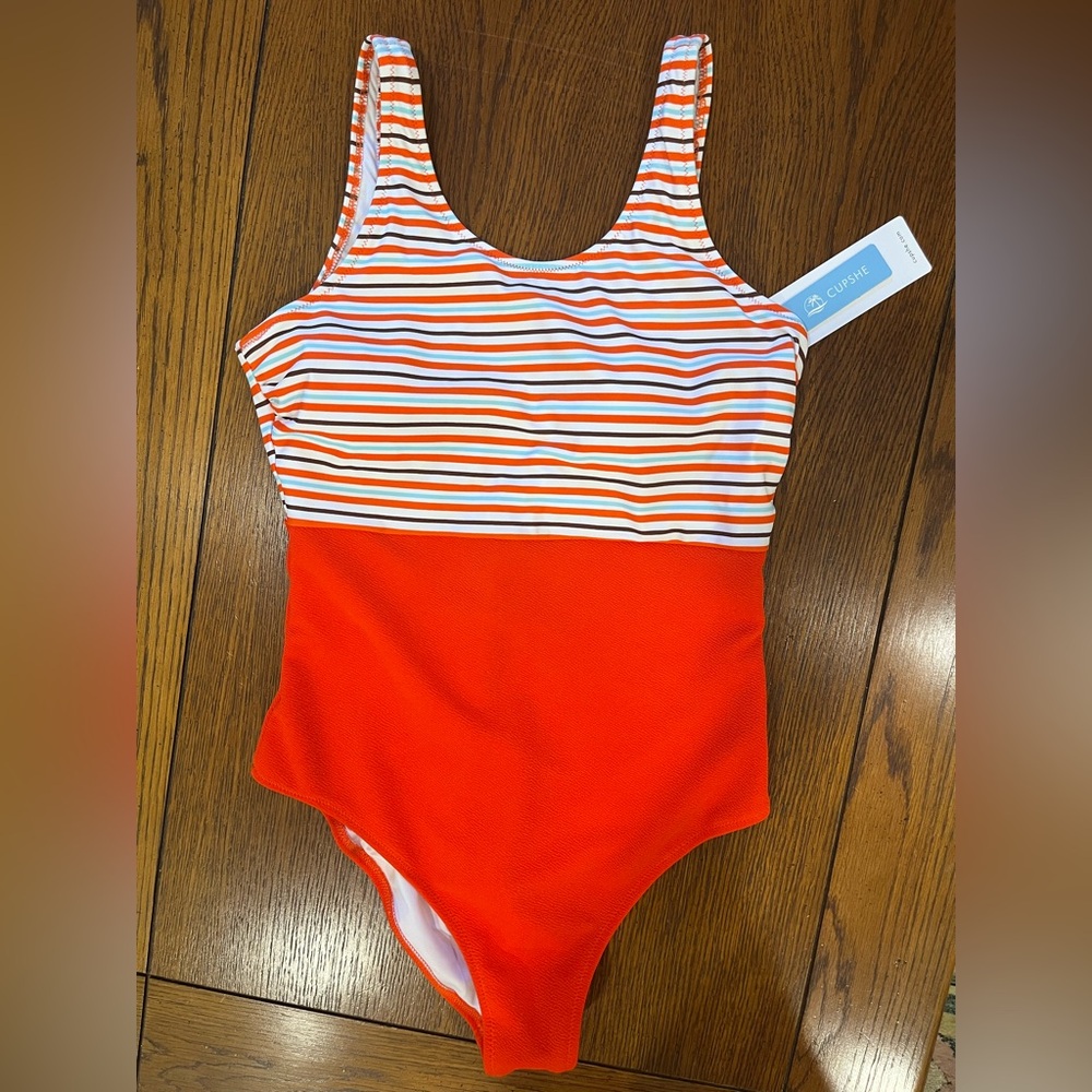Cupshe One Piece Swimsuit NWT Beach Vacation Stripes Red White Size Large - Picture 7 of 9